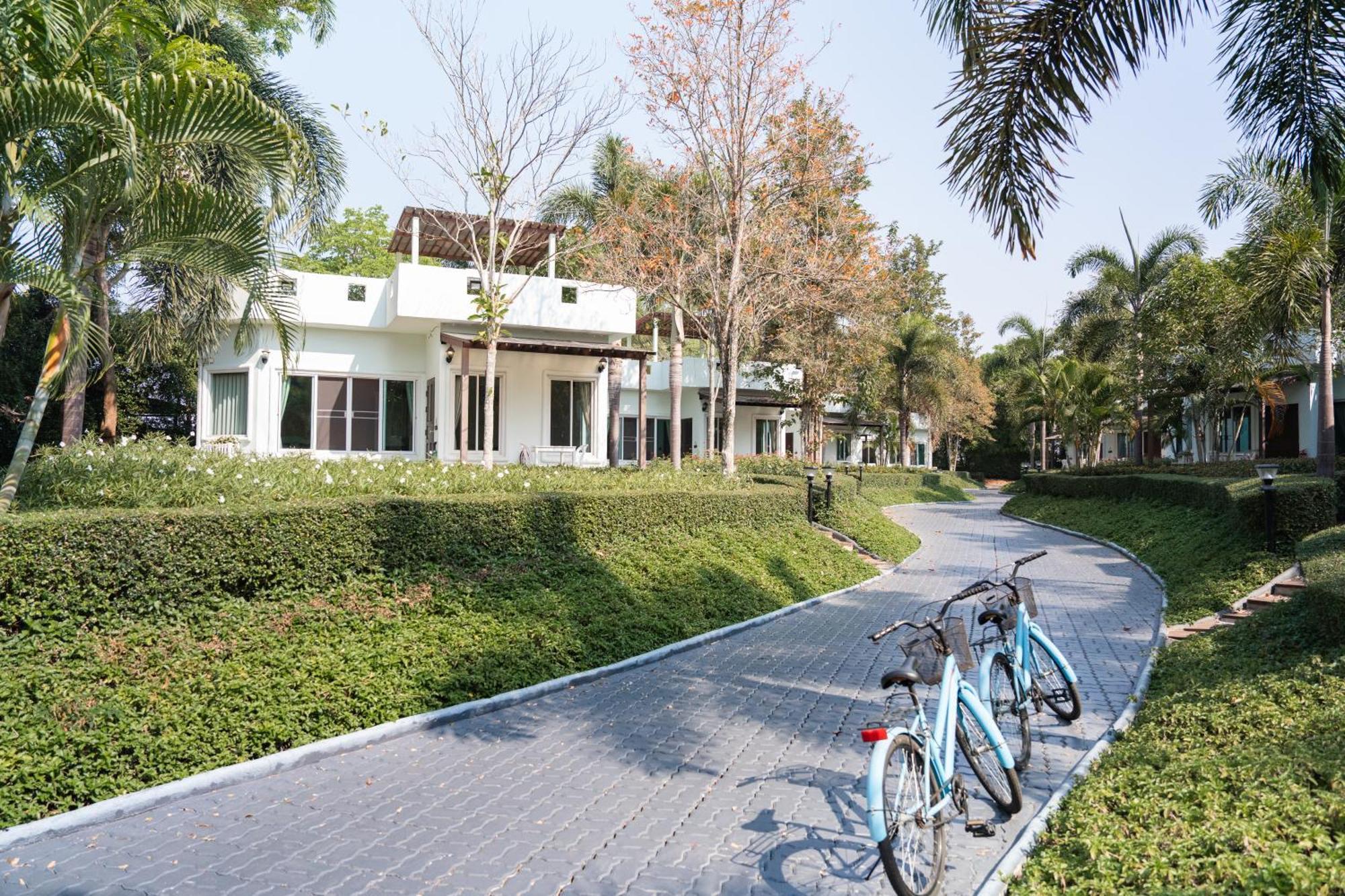 Villa Reina Resort Nongnamdeng Kültér fotó